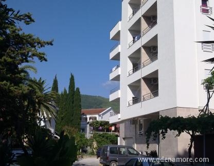 Apartmani &#34;Dubravka&#34;, privatni smeštaj u mestu Budva, Crna Gora - zgrada